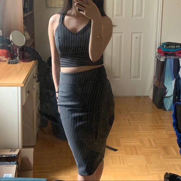 Forever 21 Pinstripe Bodycon Skirt - Picture 2 of 3